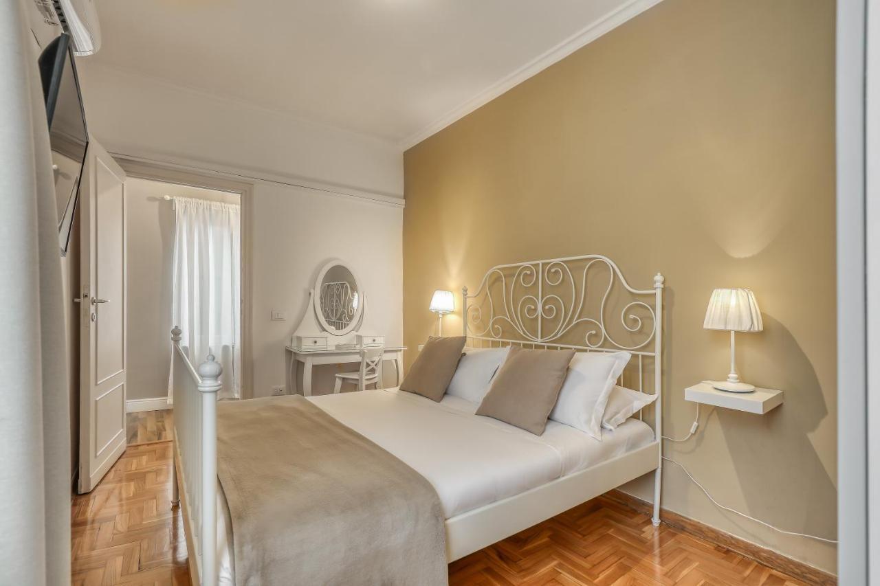 Atrhome Penthouse Frattina Řím Exteriér fotografie