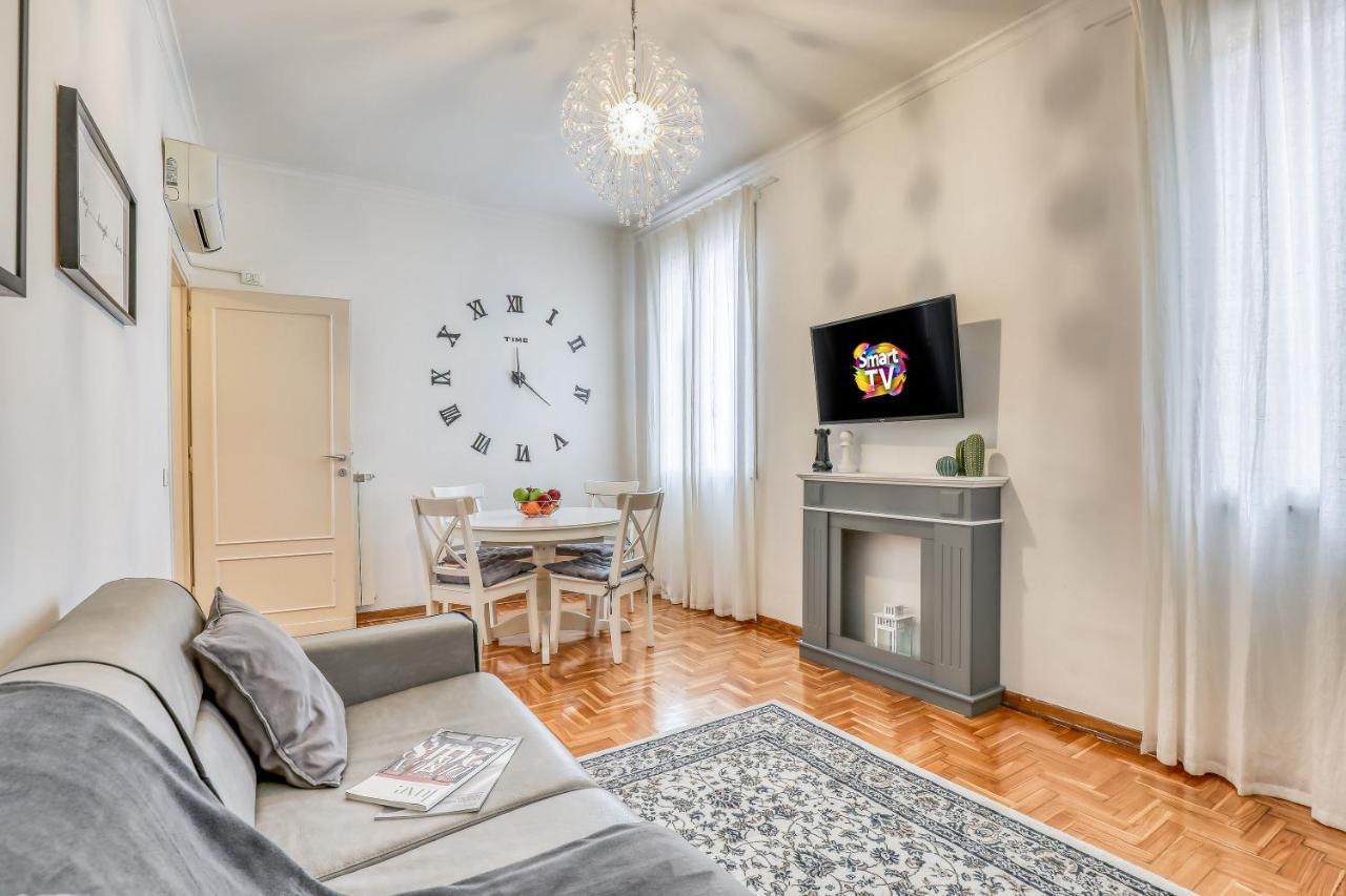 Atrhome Penthouse Frattina Řím Exteriér fotografie